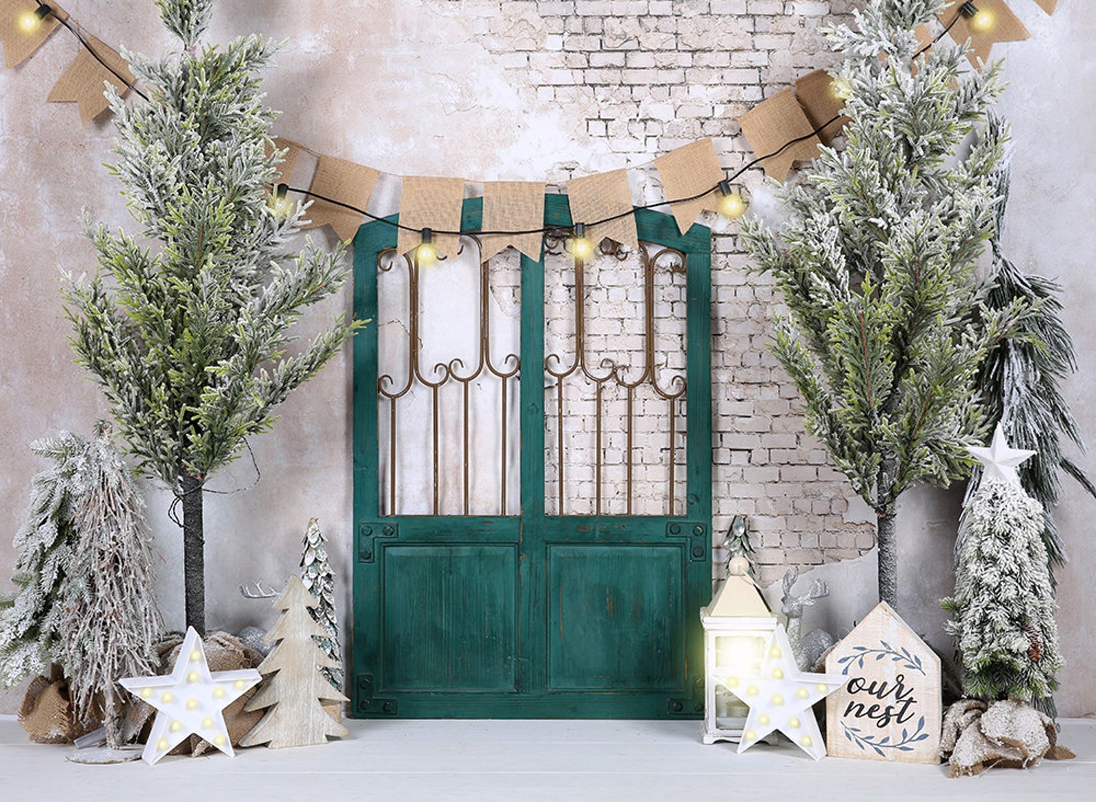 Fabric Christmas Backdrops: The Top 10 Creative Ways to Use Them for Holiday Photos