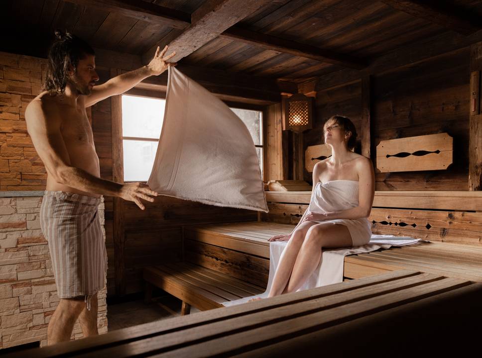 Need A Sauna Anywhere, Anytime: Discover The Top Sauna Vests & Belts For Sweating On-The-Go