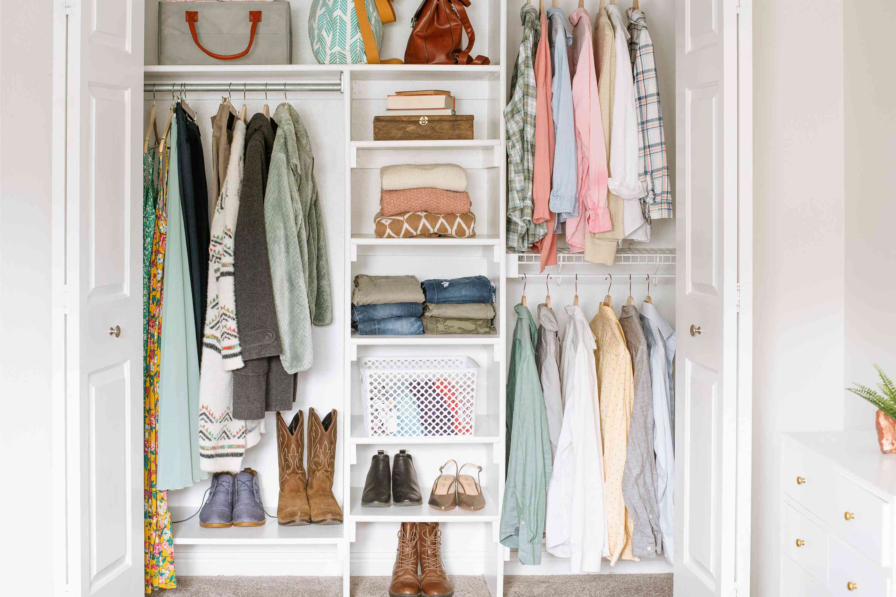 How to Keep your Bras Organized in the Closet: 7 Must-Have Bra Storage Solutions for Easy Access